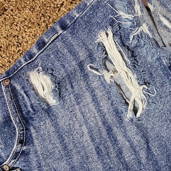 KanCan Highwaister Shorts - Picture 2 of 8